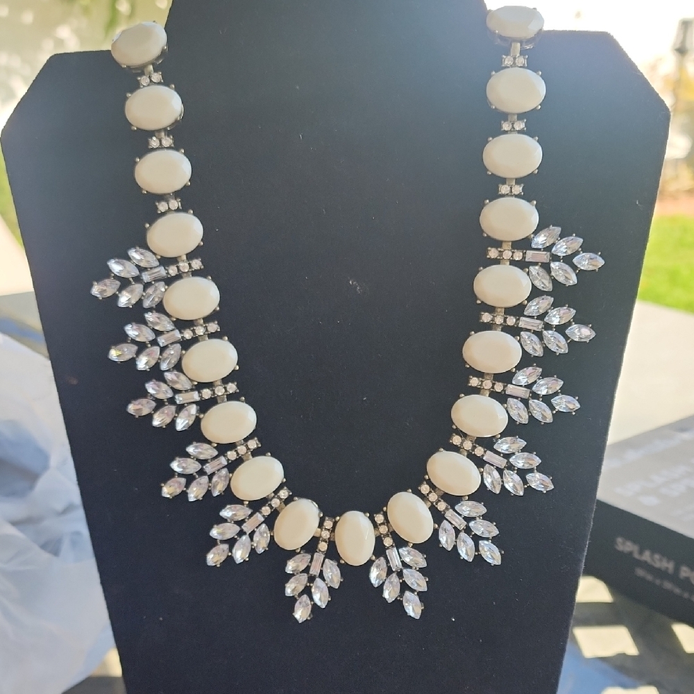 Elegant White/Cream and Bronzy Stones With Rhinestone Necklace